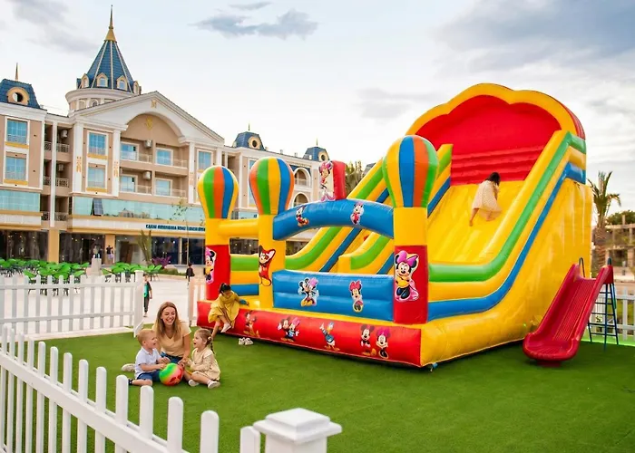 Apartman Hub 1-br With Pool & Aqua Park Gurdaka